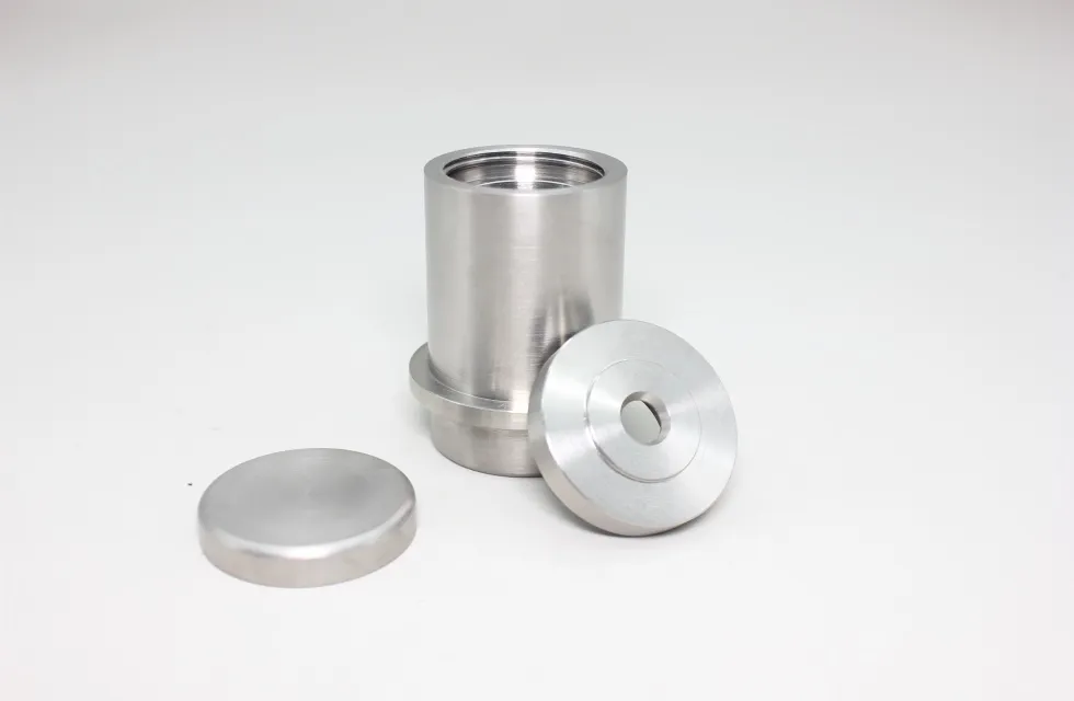 タングステン合金シールドの動作原理は何ですか?